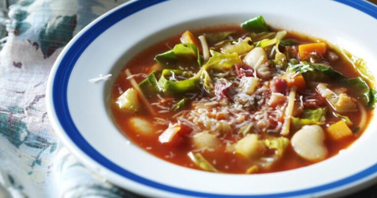 Slow Cooker Minestrone Soup