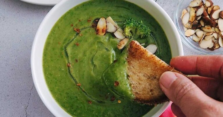 Vegan Cream of Spinach Soup
