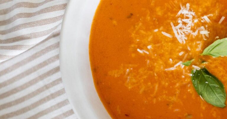 Easy Sheet-Pan Roasted Tomato Soup