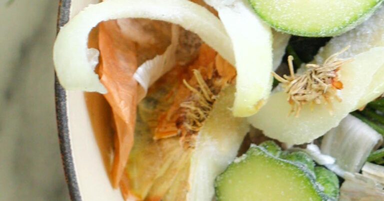 Freezer Scrap Vegetable Stock
