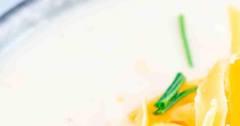 Instant Pot Cauliflower Chowder