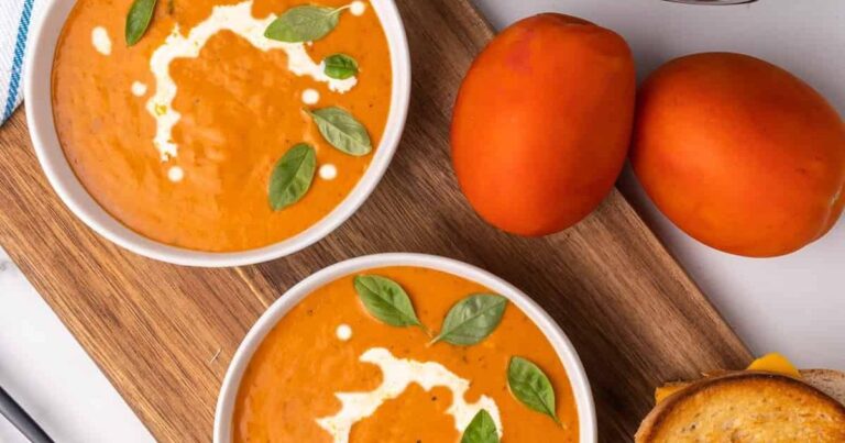 Keto Roasted Tomato Bisque