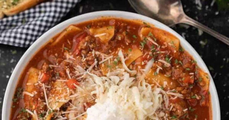One Pot Lasagna Soup