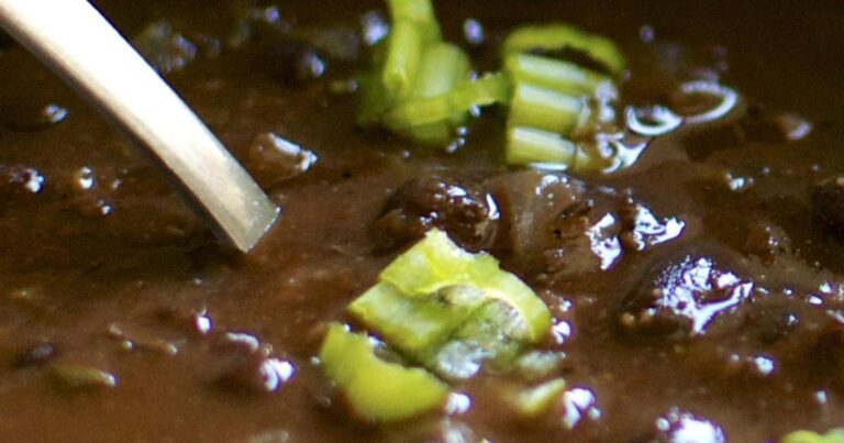 Easy Slow Cooker Black Bean Soup