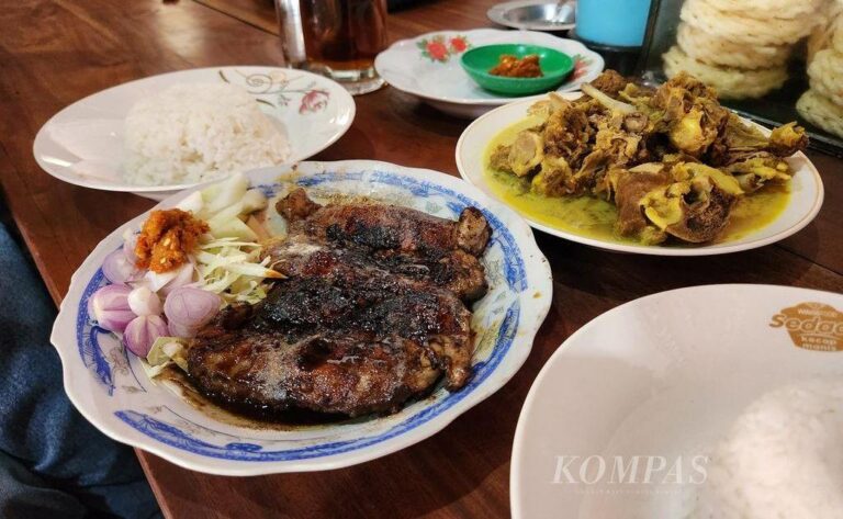 Tongseng Kambing: Javanese Spiced Mutton Soup