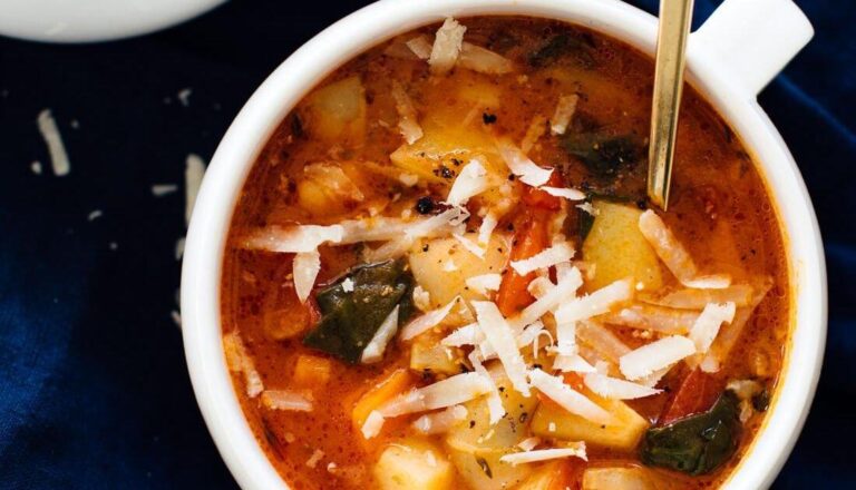 Vegan Minestrone Soup | Easy, One-Pot
