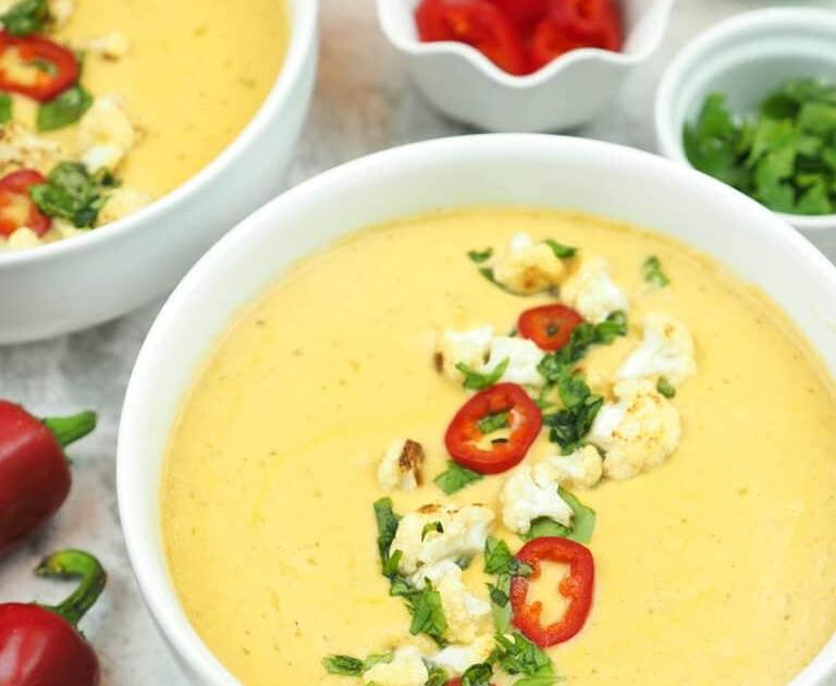 Vegan Tomato Kale Noodle Soup