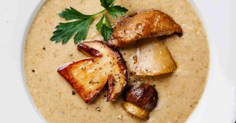Vellutata di patate, porcini e tartufo