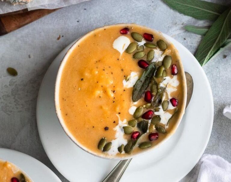 Roasted Butternut Squash Apple Soup